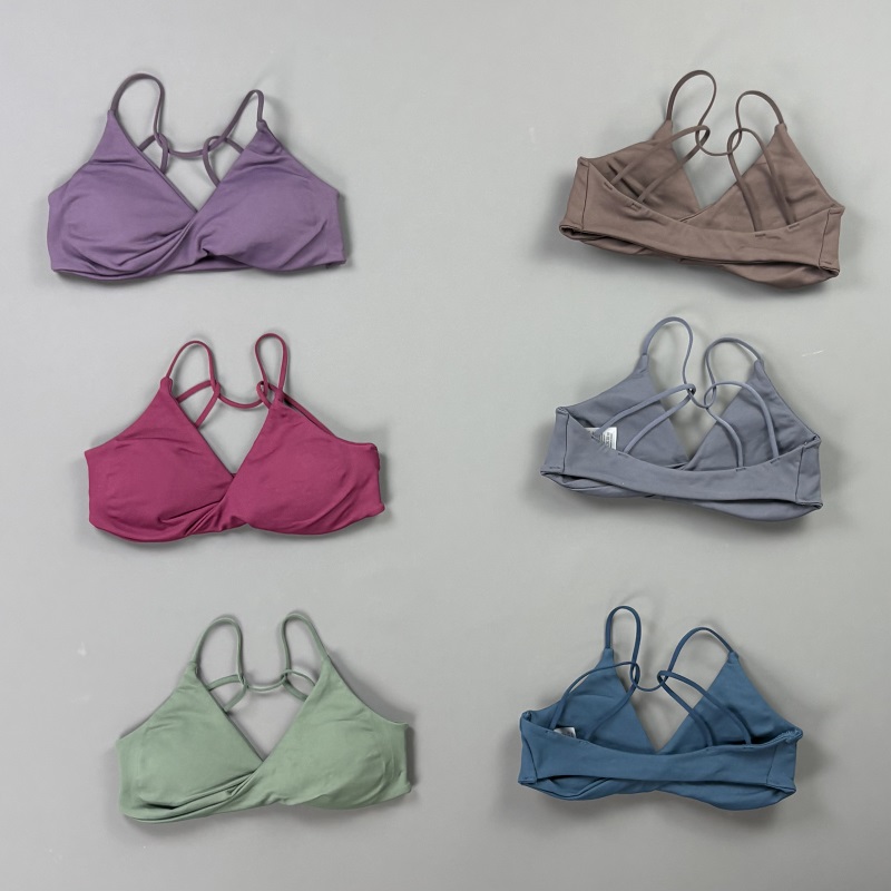 حمالة صدر رياضية نسائية من فيج - مراجعة Aquatic Sports Bra وسعره