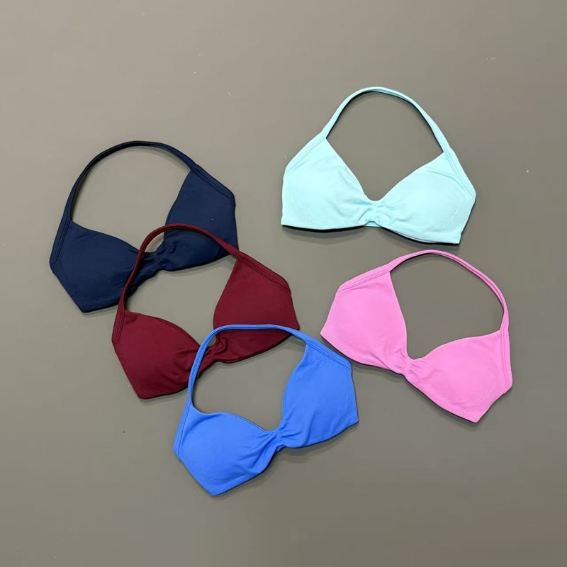 حمالة صدر رياضية نسائية بتصميم - مراجعة Aquatic Sports Bra وسعره